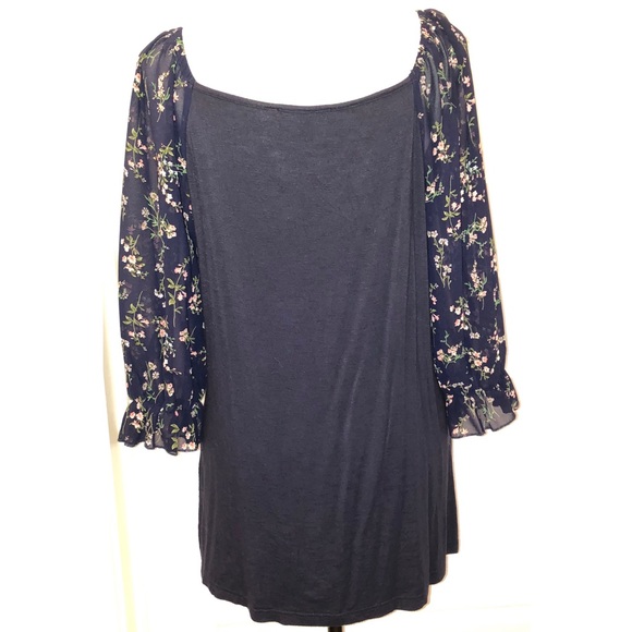 Suzanne Betro Navy & Floral Ruffle Sleeve Top, Sz L - Picture 3 of 11